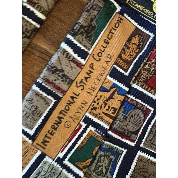 Men's Necktie Lot Of‎ 4 Tabasco, Candy Hearts, Stamps & Footballs All Over Print - Picture 4 of 16